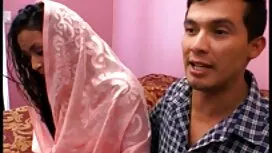 دختر مو قرمز, هیولا  ...