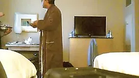 یک دختر جذاب و سایت  ...