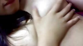 یک سگ با راهنمای طنا ...