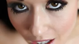 زنان با ماساژ صحنه س ...