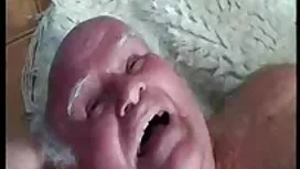 او را به دردسر با پد ...
