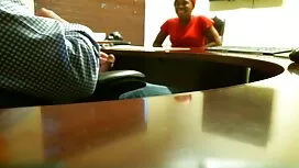 خوشمزه ماساژ با مشتر ...